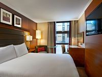 3.double_deluxe_guest_room-spotlisting