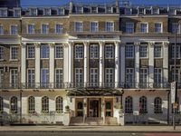 Hilton-london-euston-hotel-exterior-spotlisting