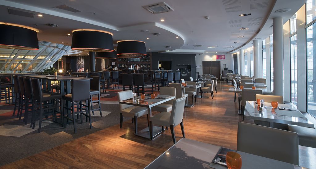 Hilton Paris La Defense opening hours, address, phone