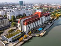 Hilton-vienna-danube-waterfront-exterior-spotlisting
