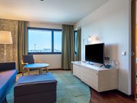 Hilton-helsinki-airport-junior-suite-living-room-spotlisting