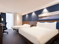 Hampton-by-hilton-dundee-city-centre-guest-room-spotlisting